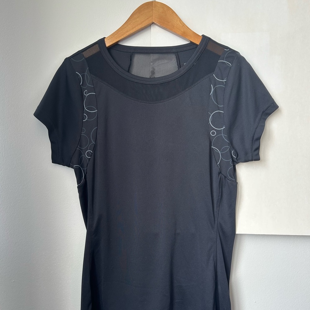 Aviva Black Short Sleeve Workout Top